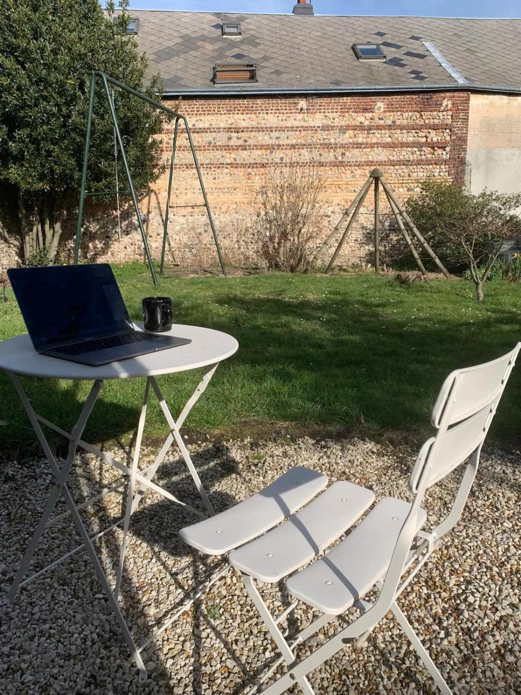 Appartement Spacieux Et Elegant Avec Jardin Montivilliers Kültér fotó